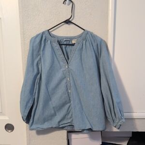 Levi's Light Blue Chambray V-Neck Button Blouse